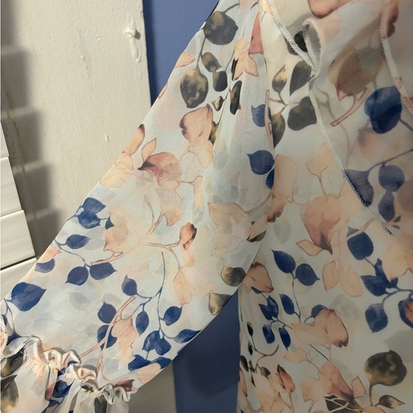 SHEIN Cream Ruffled Bib Collar Blouse - Picture 2 of 4